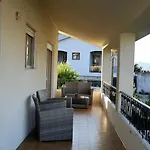 Casa Familiar - Espacosa, Confortavel E Sossegada بيت للعطل *