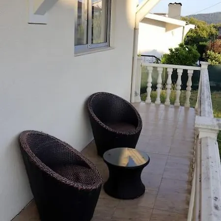Casa Familiar - Espacosa, Confortavel E Sossegada Hébergement de vacances