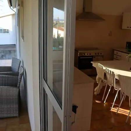 Casa de Férias Casa Familiar - Espaçosa, Confortável E Sossegada *
