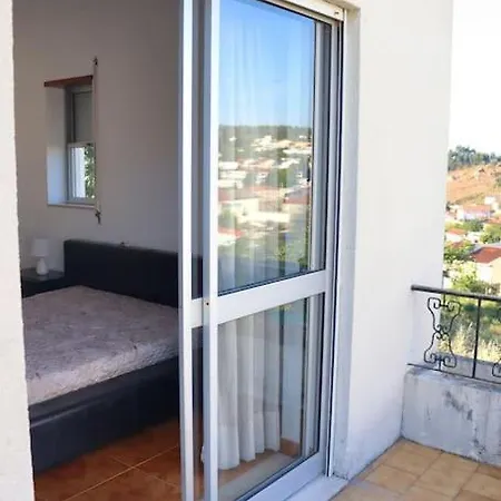 Casa Familiar - Espacosa, Confortavel E Sossegada Holiday home *