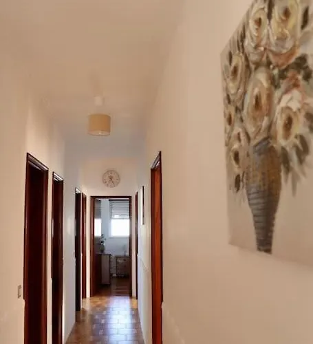 Casa Familiar - Espacosa, Confortavel E Sossegada Dom wakacyjny