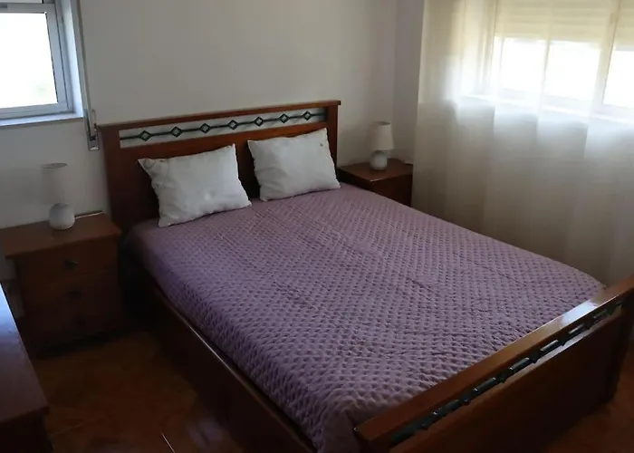 Casa Familiar - Espacosa, Confortavel E Sossegada Pevidem