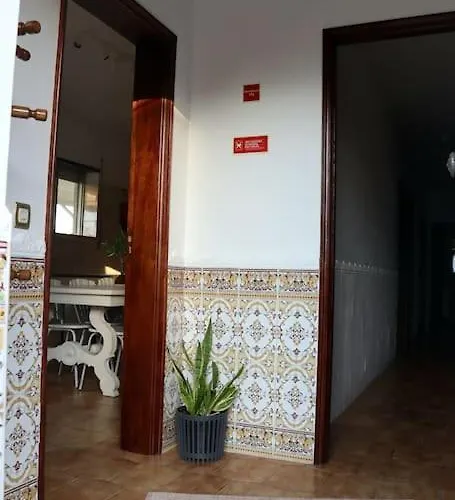 Semesterbostad Casa Familiar - Espacosa, Confortavel E Sossegada *