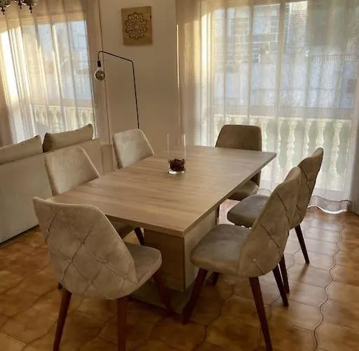 Casa Familiar - Espacosa, Confortavel E Sossegada * Pevidem