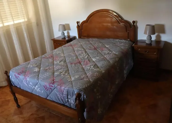 Semesterbostad Casa Familiar - Espacosa, Confortavel E Sossegada Pevidem